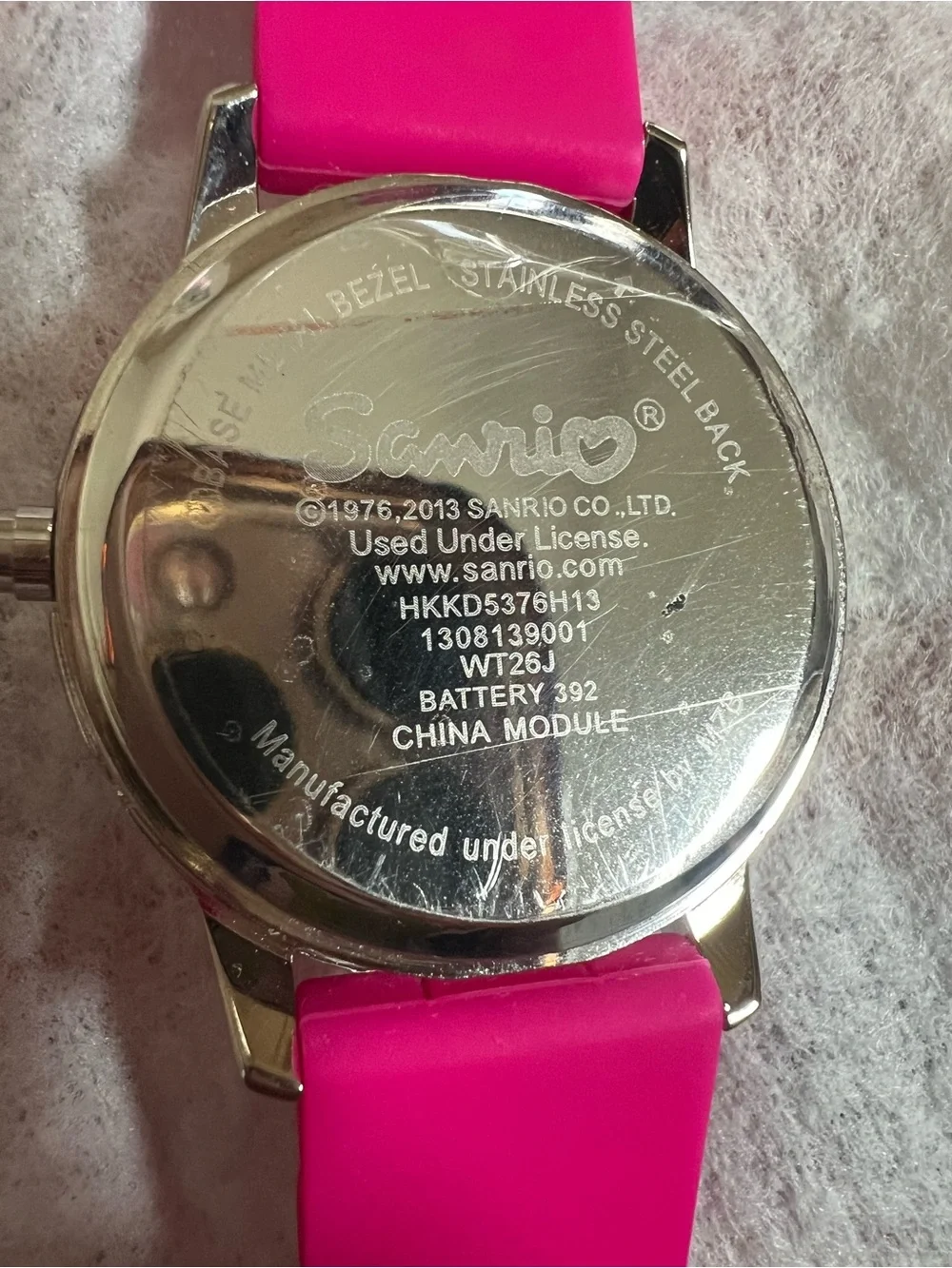Hello Kitty LCD Wrist Watch With Clam Shell Case